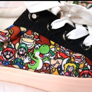 Ground Up Super Mario Sneakers Size 4 Women's Mario, Princess Peach, Etc.